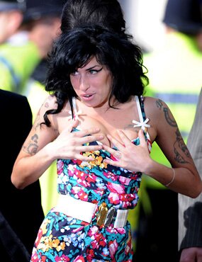 Amy Winehouse boobs big