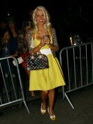 holly-madison-single