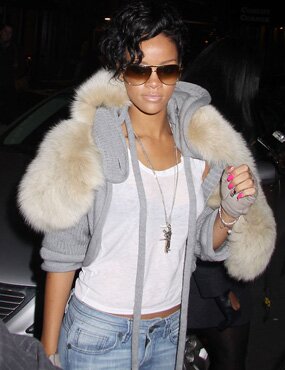 Rihanna jeans big