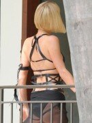 Paris Hilton ass