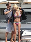 Tara Reid big breasts
