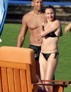 Cameron Diaz smocking hot